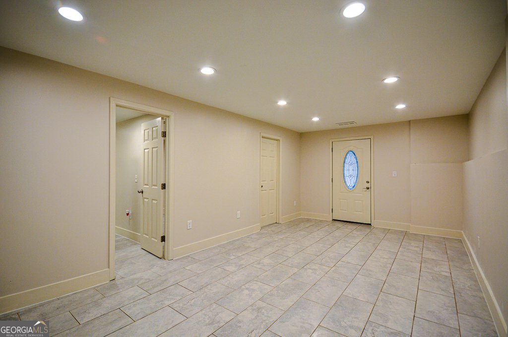 2048 Kelvin Drive Lawrenceville - 36