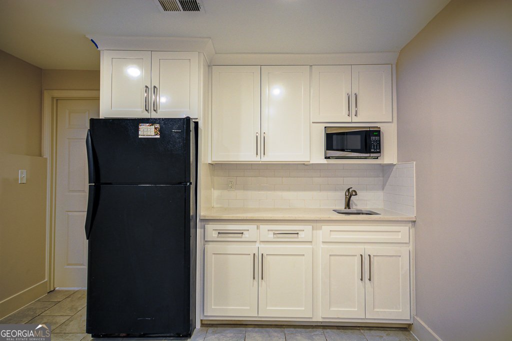 2048 Kelvin Drive Lawrenceville - 40