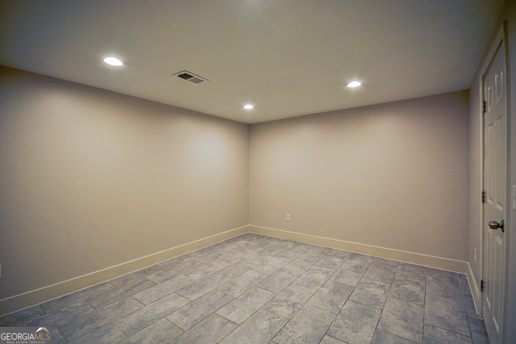 2048 Kelvin Drive Lawrenceville - 41