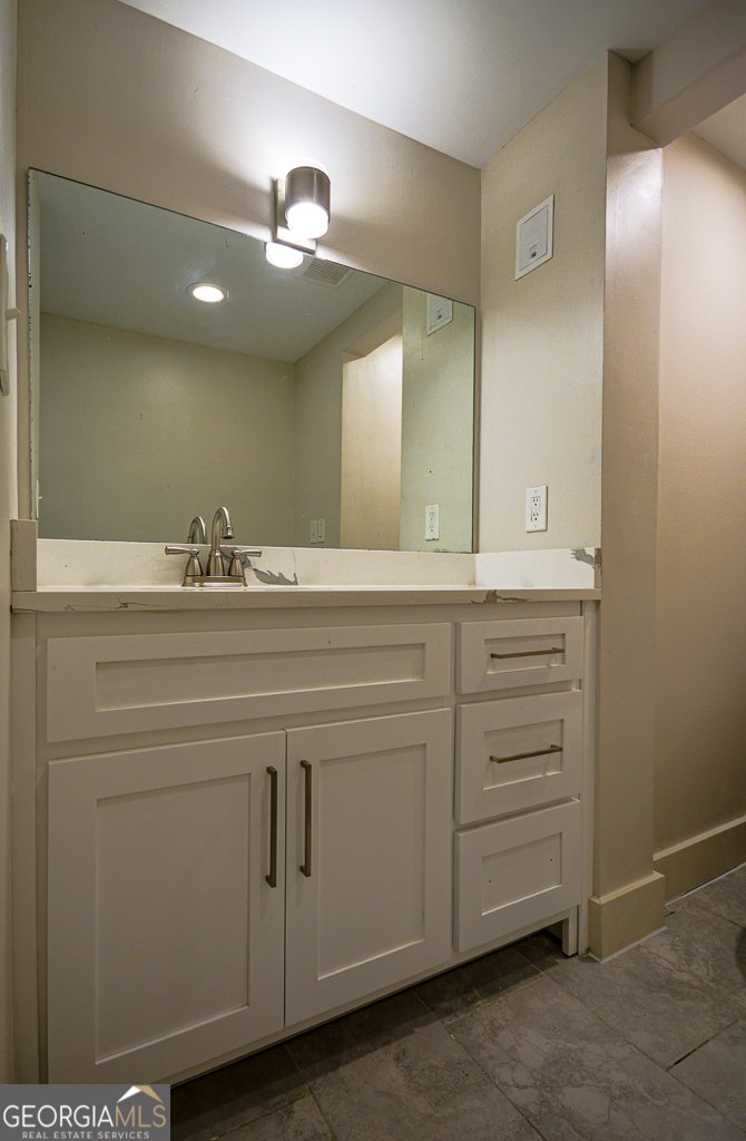 2048 Kelvin Drive Lawrenceville - 45