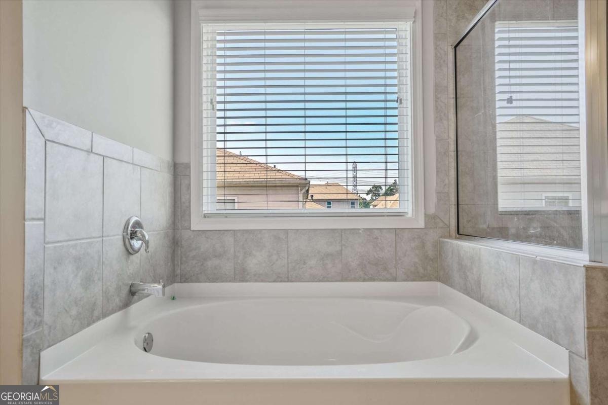 2555 Dayview Lane Atlanta - 38
