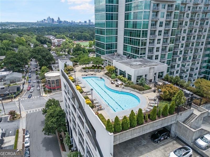 250 Pharr Atlanta - 14