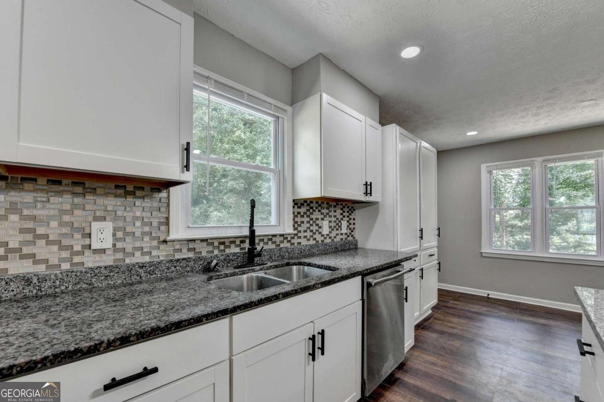 3588 Kelin Court Lilburn - 27