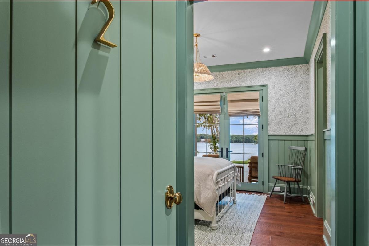 1040 South Shoals Drive Greensboro - 53