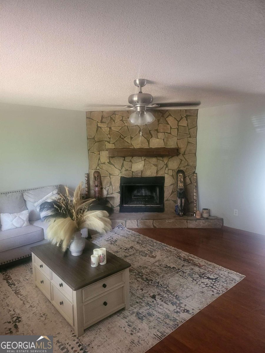 108 Hilltop Circle Stockbridge - 2