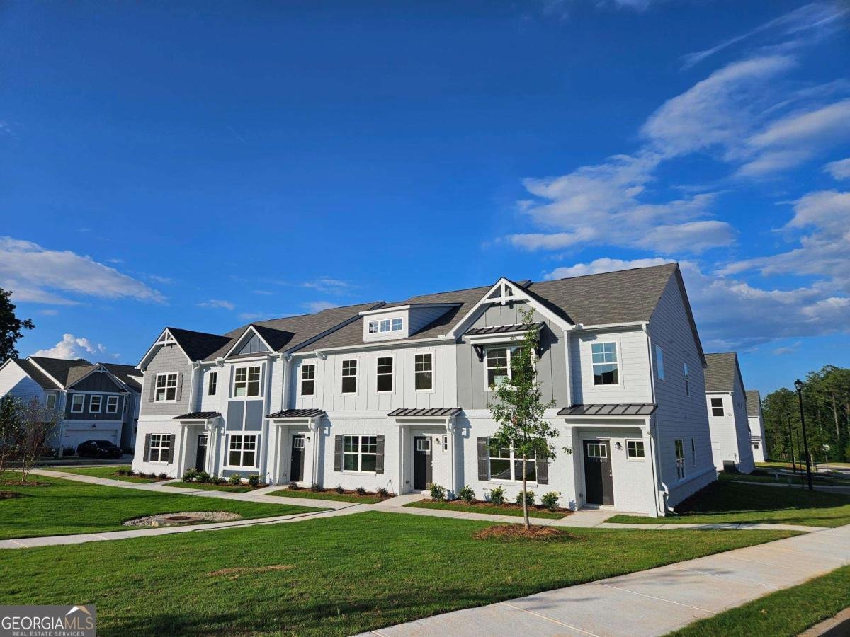 2516 Riverside Road Conyers - 2