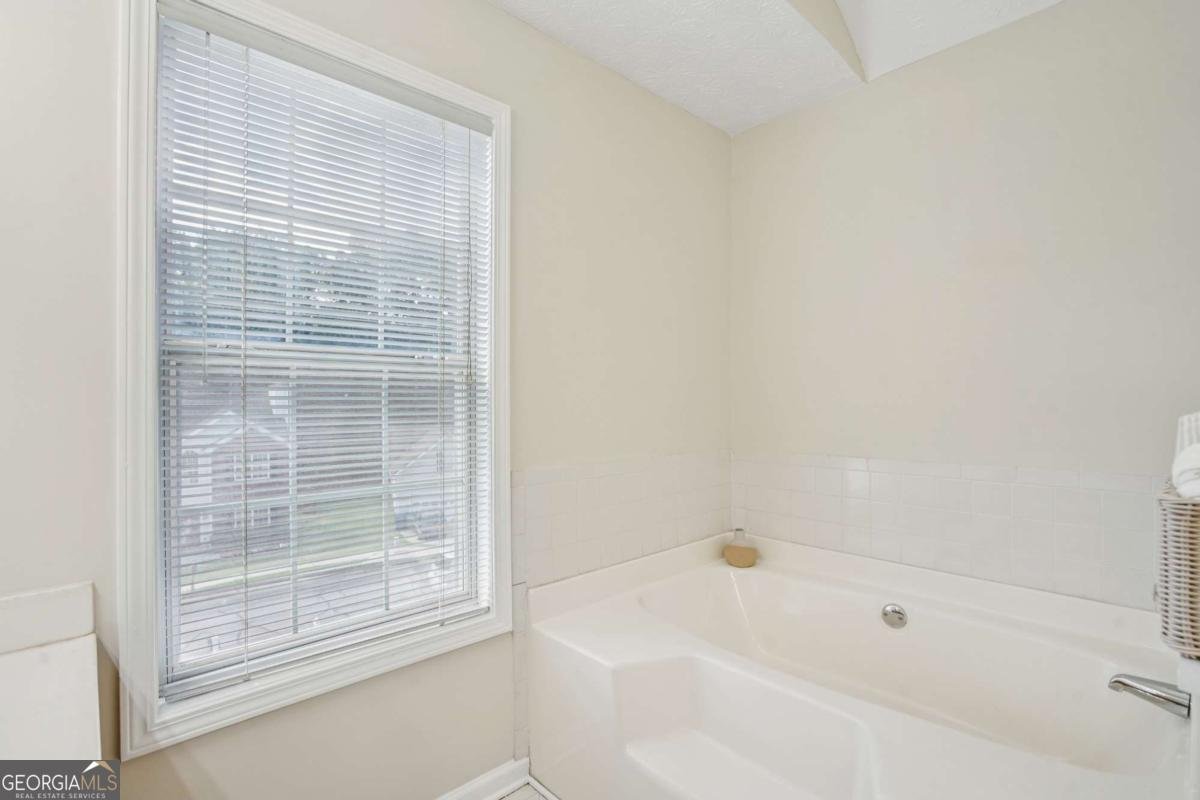 425 Shadetree Lane Lawrenceville - 17