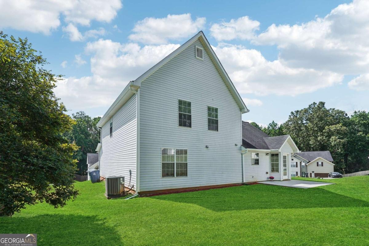 425 Shadetree Lane Lawrenceville - 23