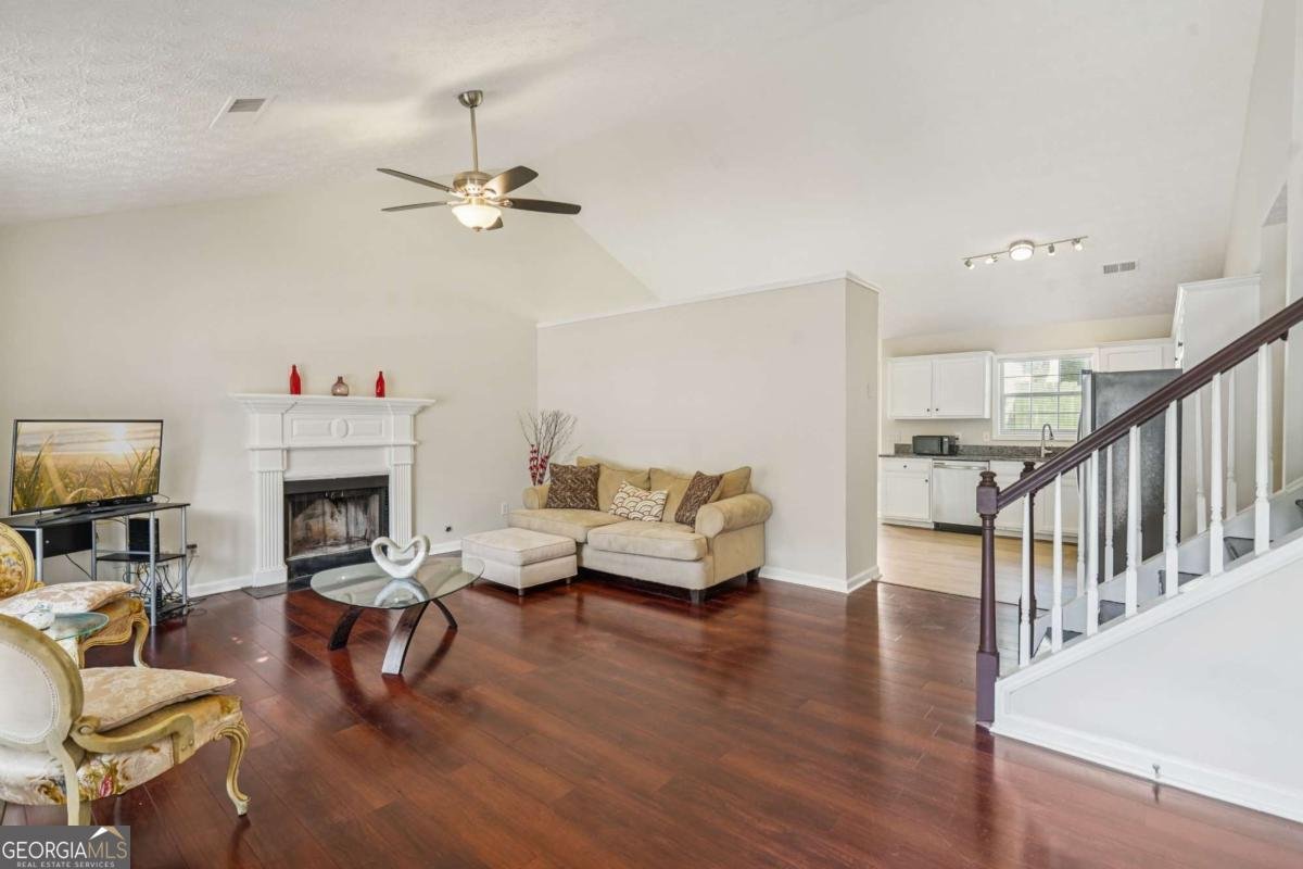 425 Shadetree Lane Lawrenceville - 3