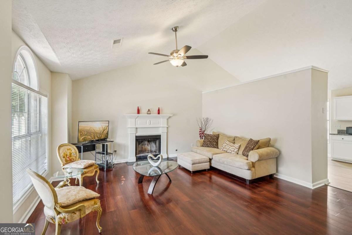 425 Shadetree Lane Lawrenceville - 4