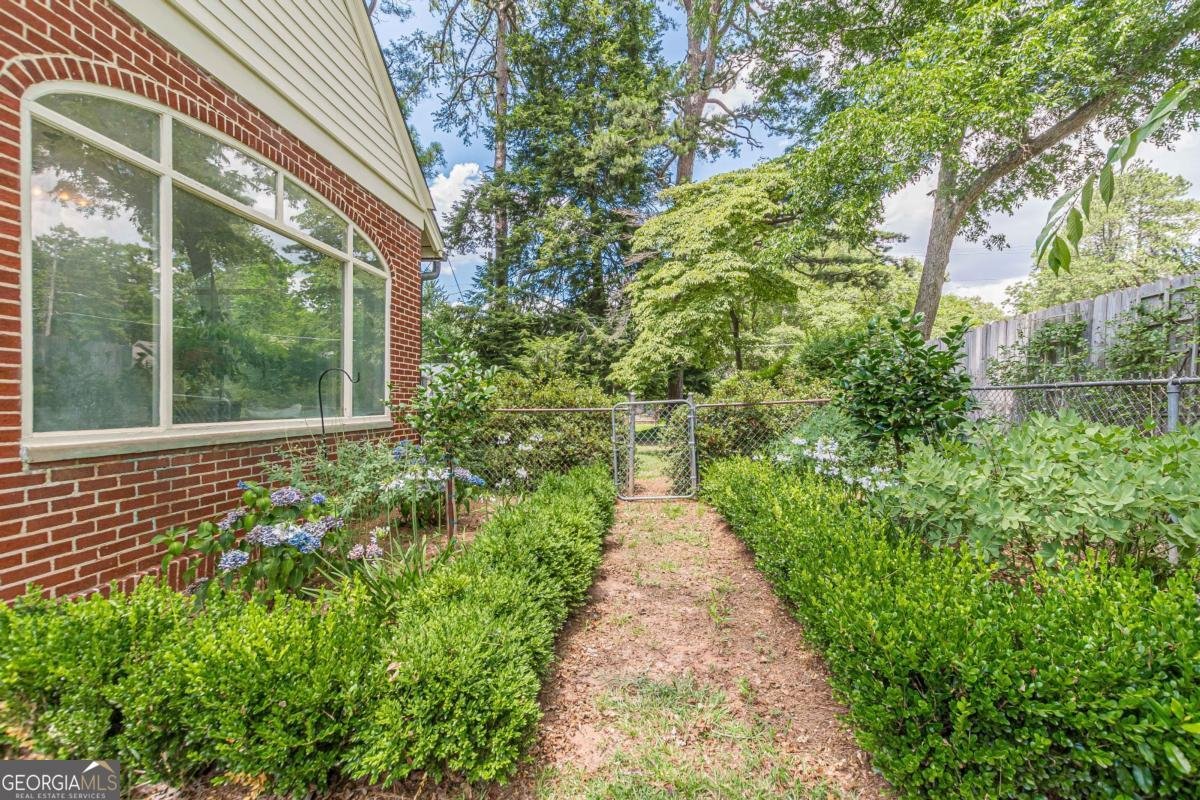 1878 Cambridge Avenue College Park - 72