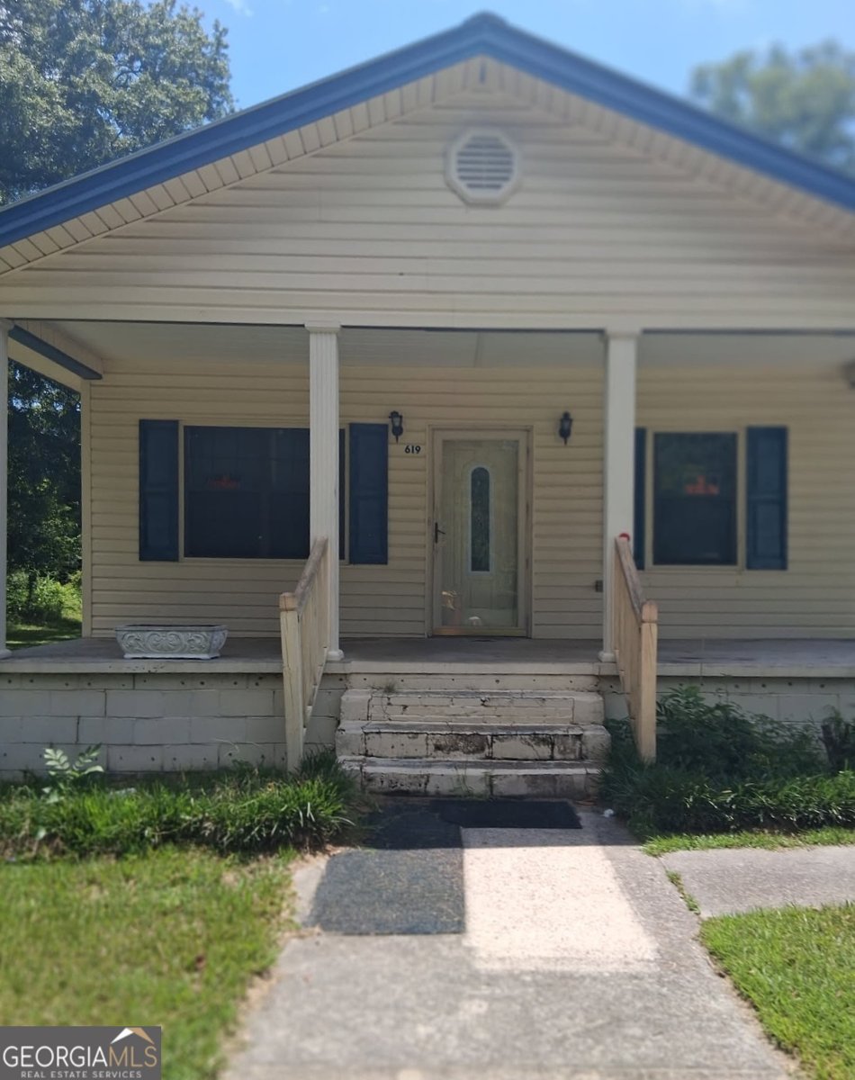 619 Cooper Avenue Eastman - 1