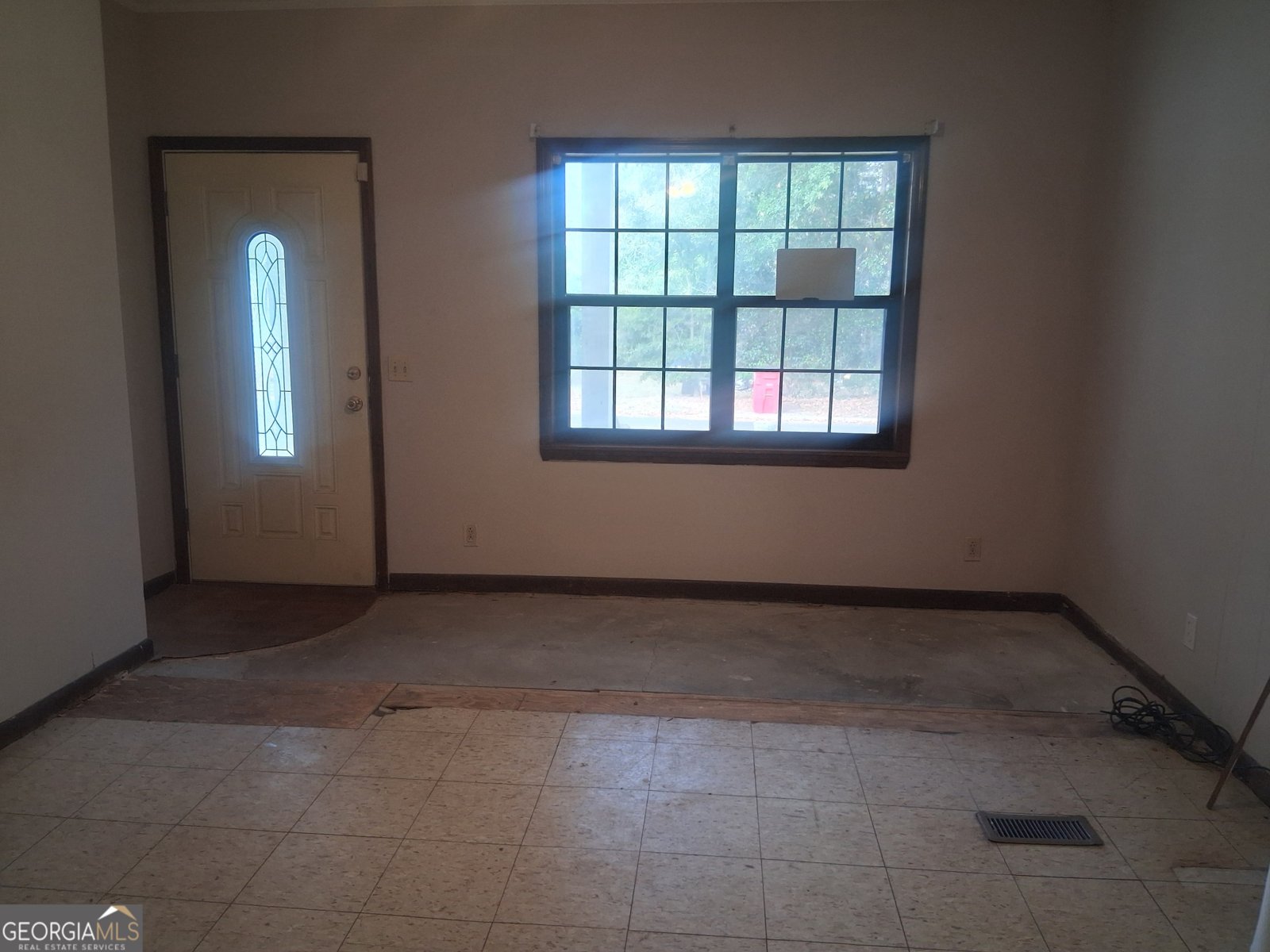 619 Cooper Avenue Eastman - 12