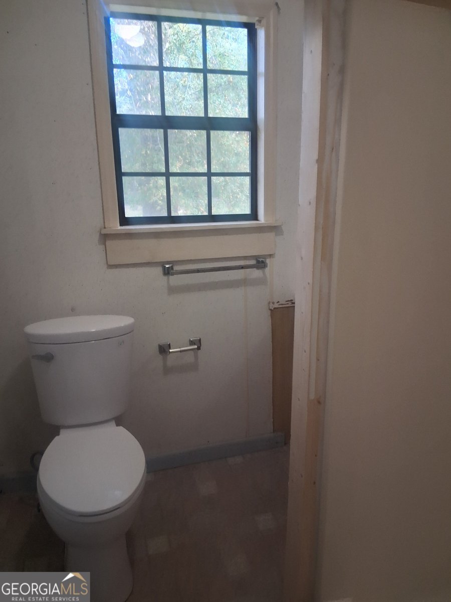 619 Cooper Avenue Eastman - 9