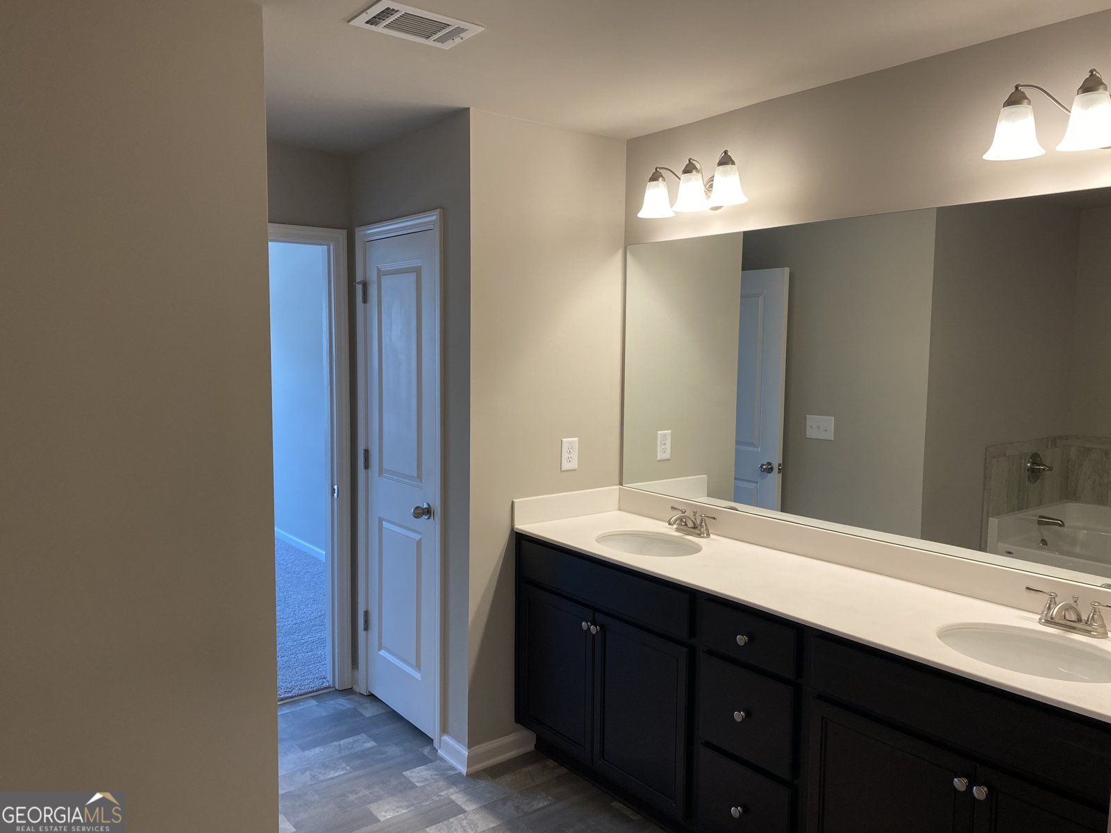 5282 Fox Den Road Oakwood - 4