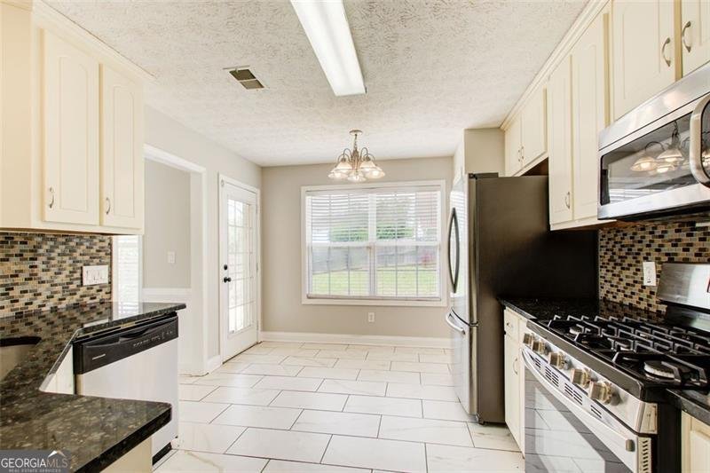 1705 Queen Victoria Court Locust Grove - 1