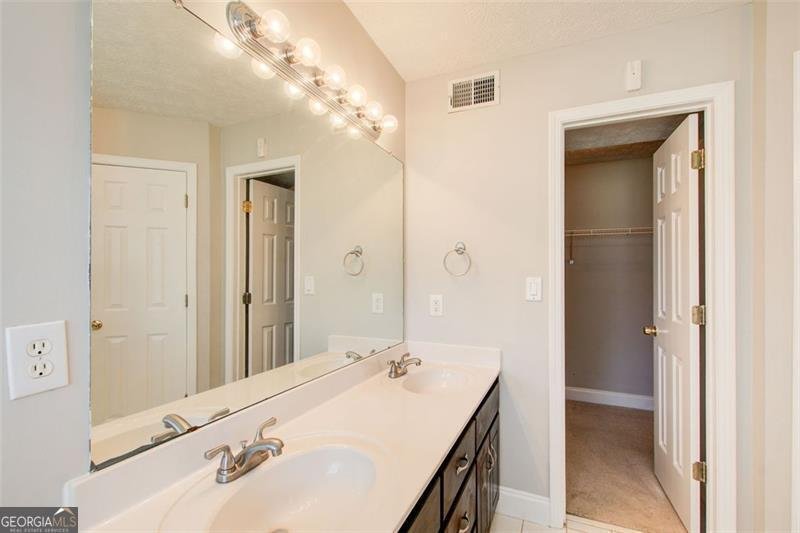 1705 Queen Victoria Court Locust Grove - 10