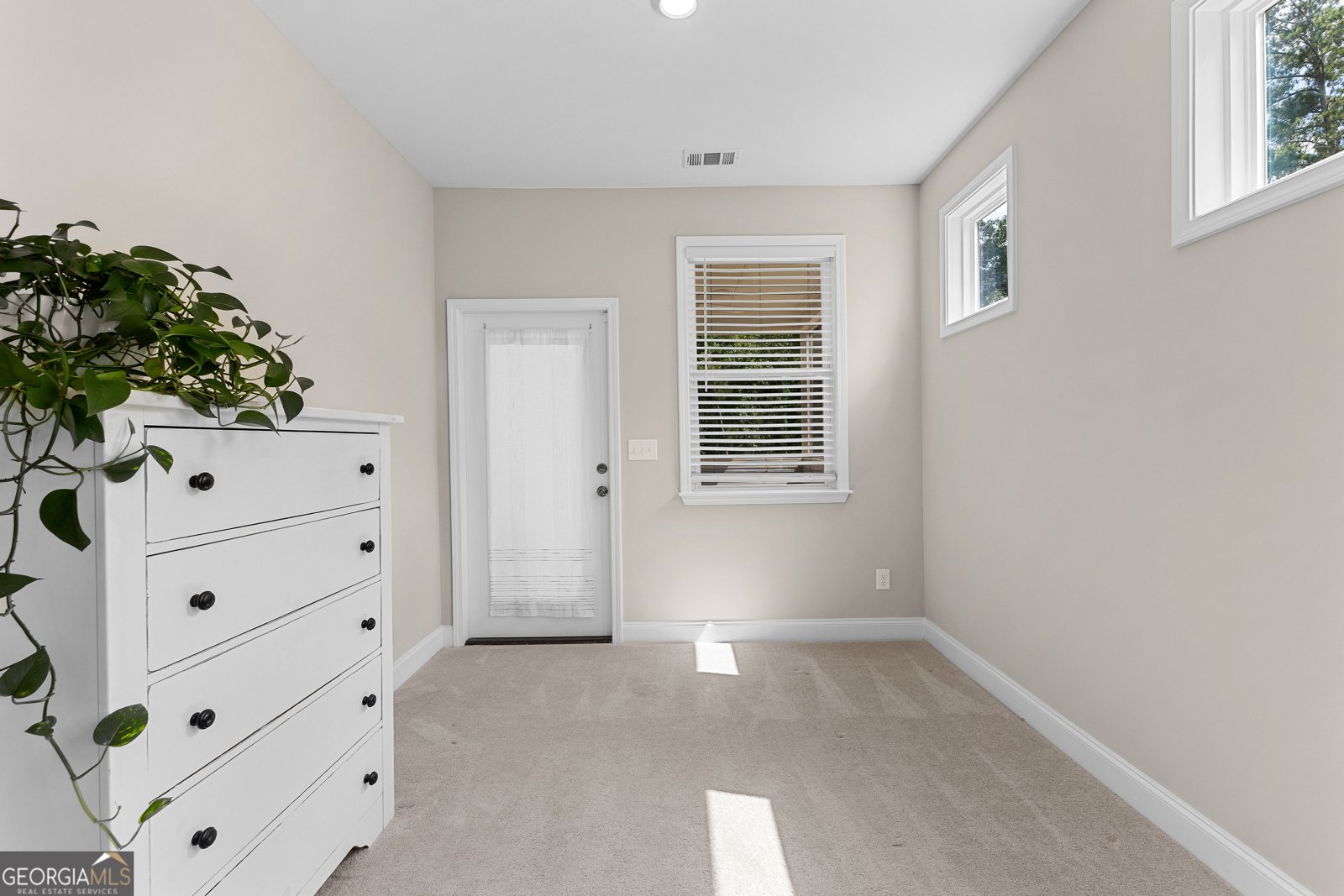180 Plainfield Street Fayetteville - 36
