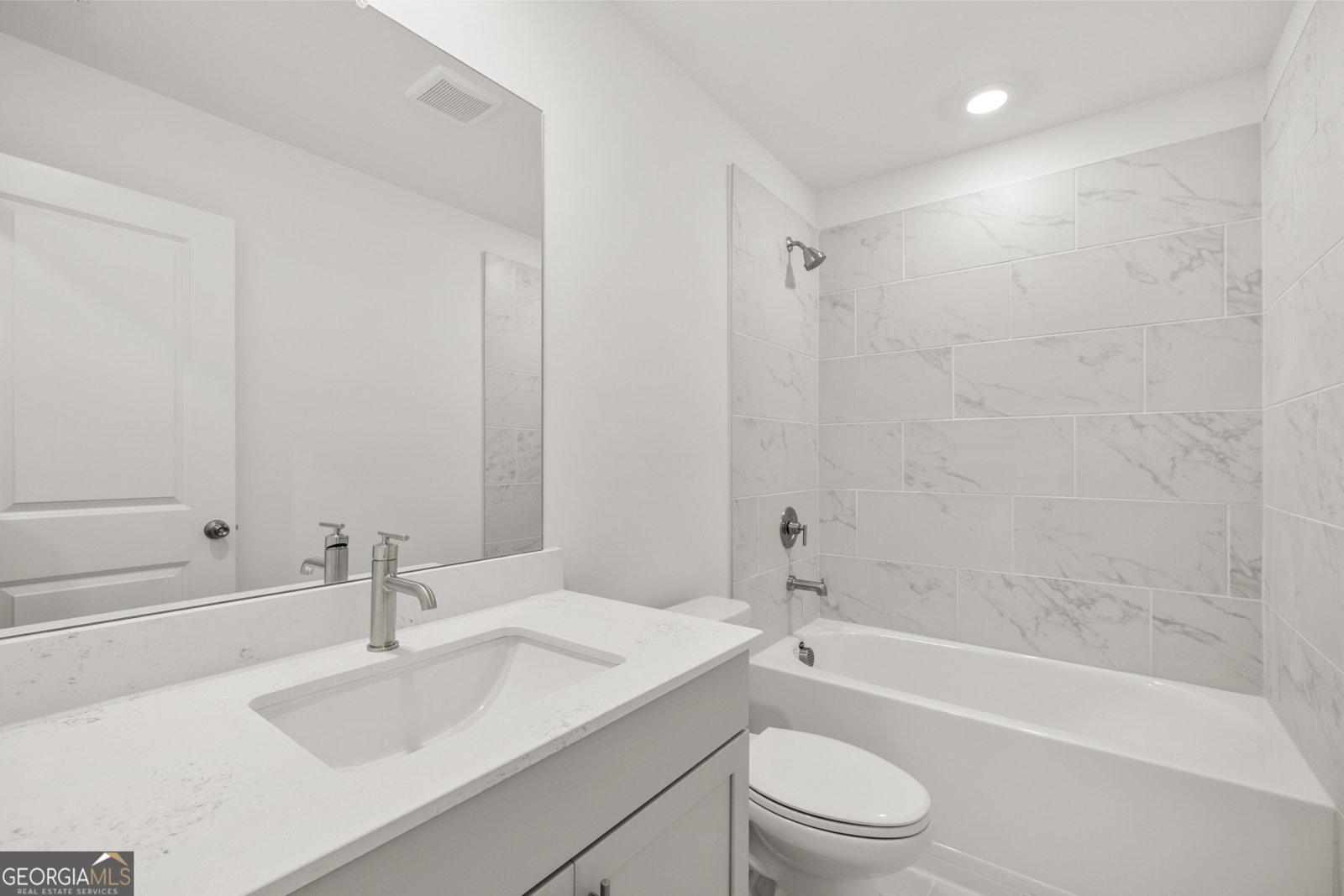 2814 Freshwater Court Gainesville - 33