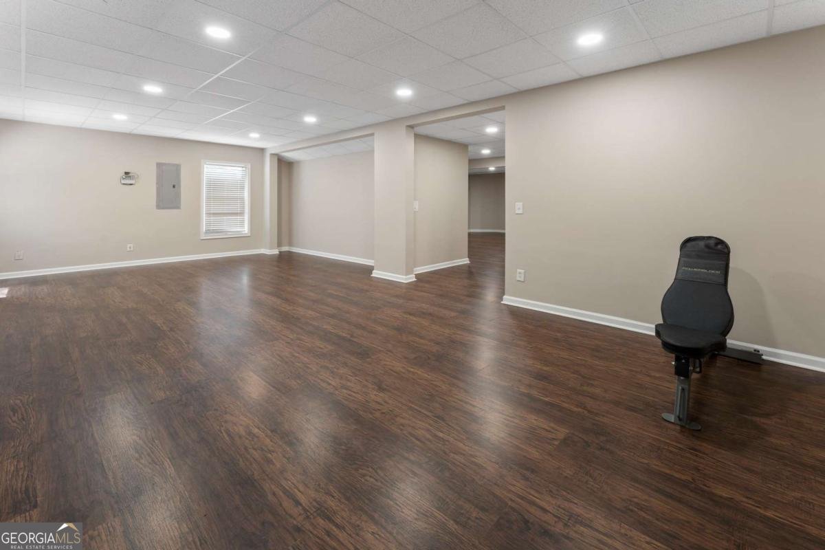 325 Nesbin Court Kennesaw - 35