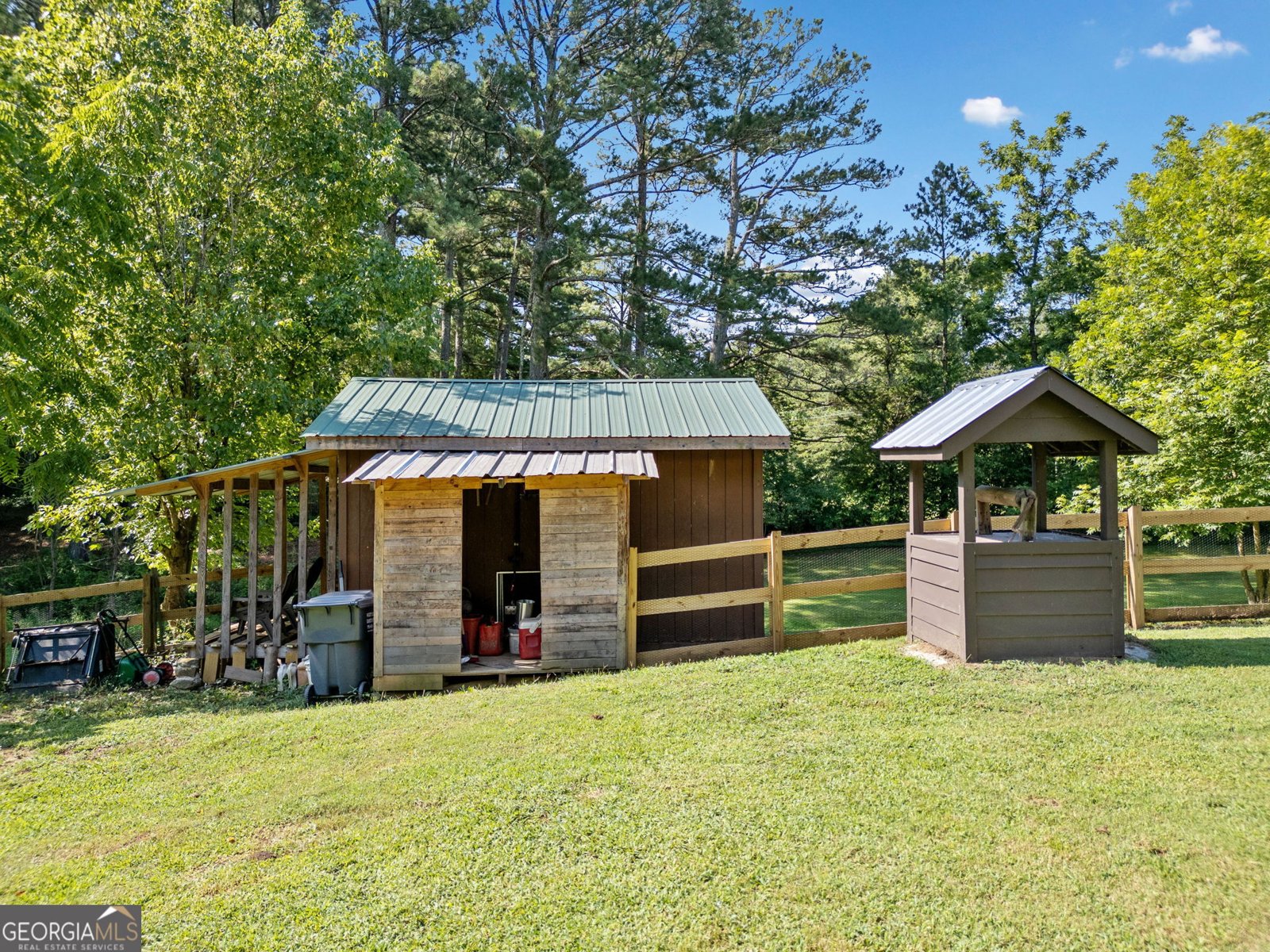 508 Bells Ferry Road White - 15