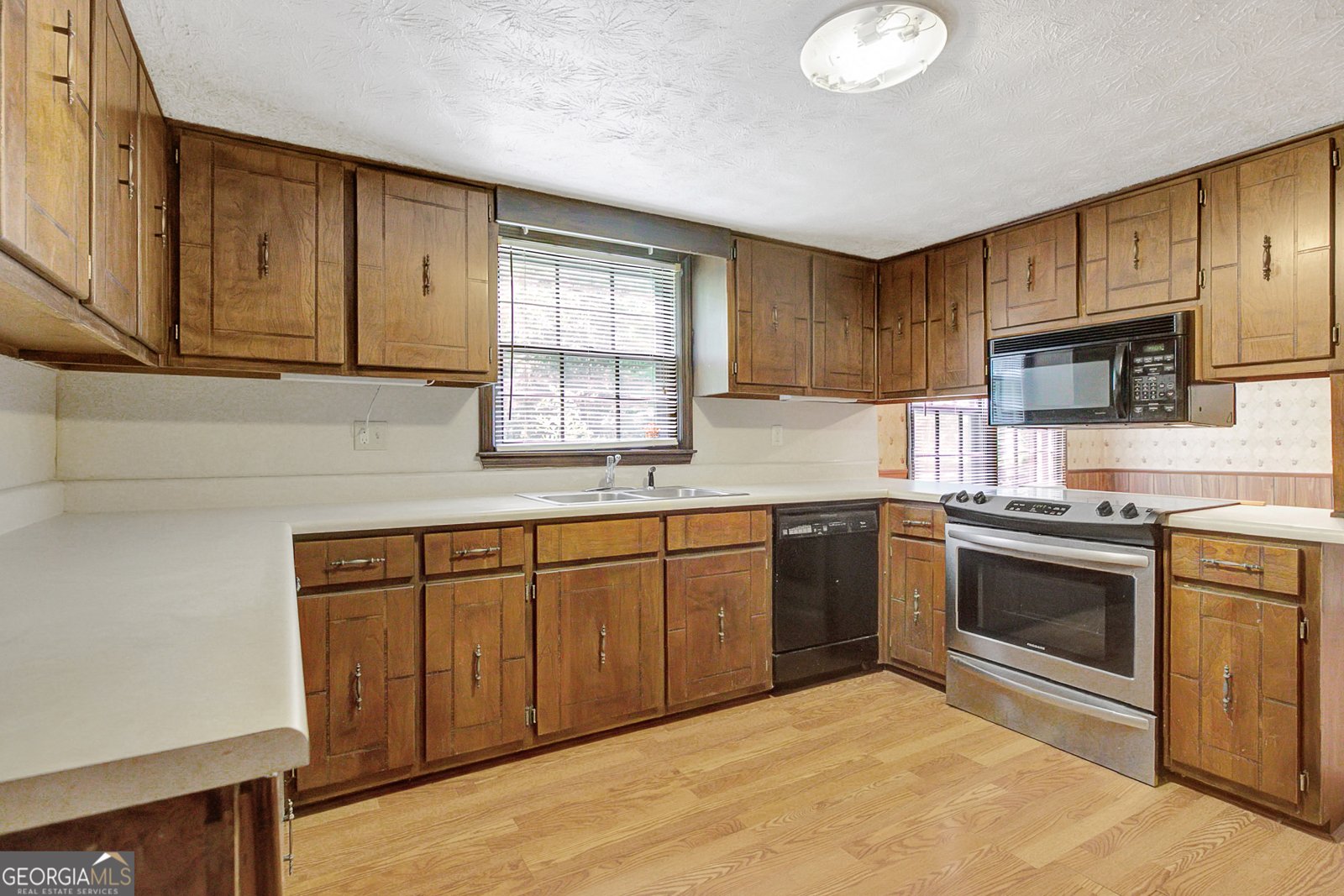1612 Envoy Place Riverdale - 12