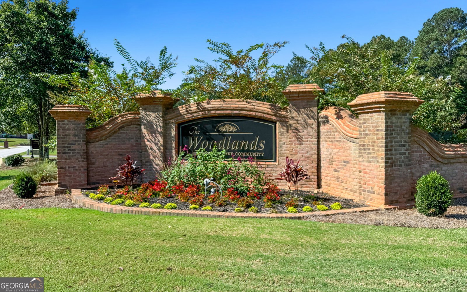 270 Emerald Lake Drive Fayetteville - 61