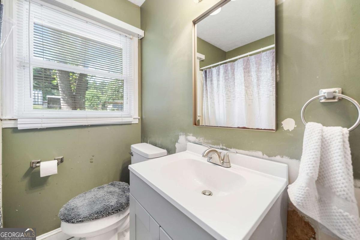 3300 Stoney Drive Douglasville - 21