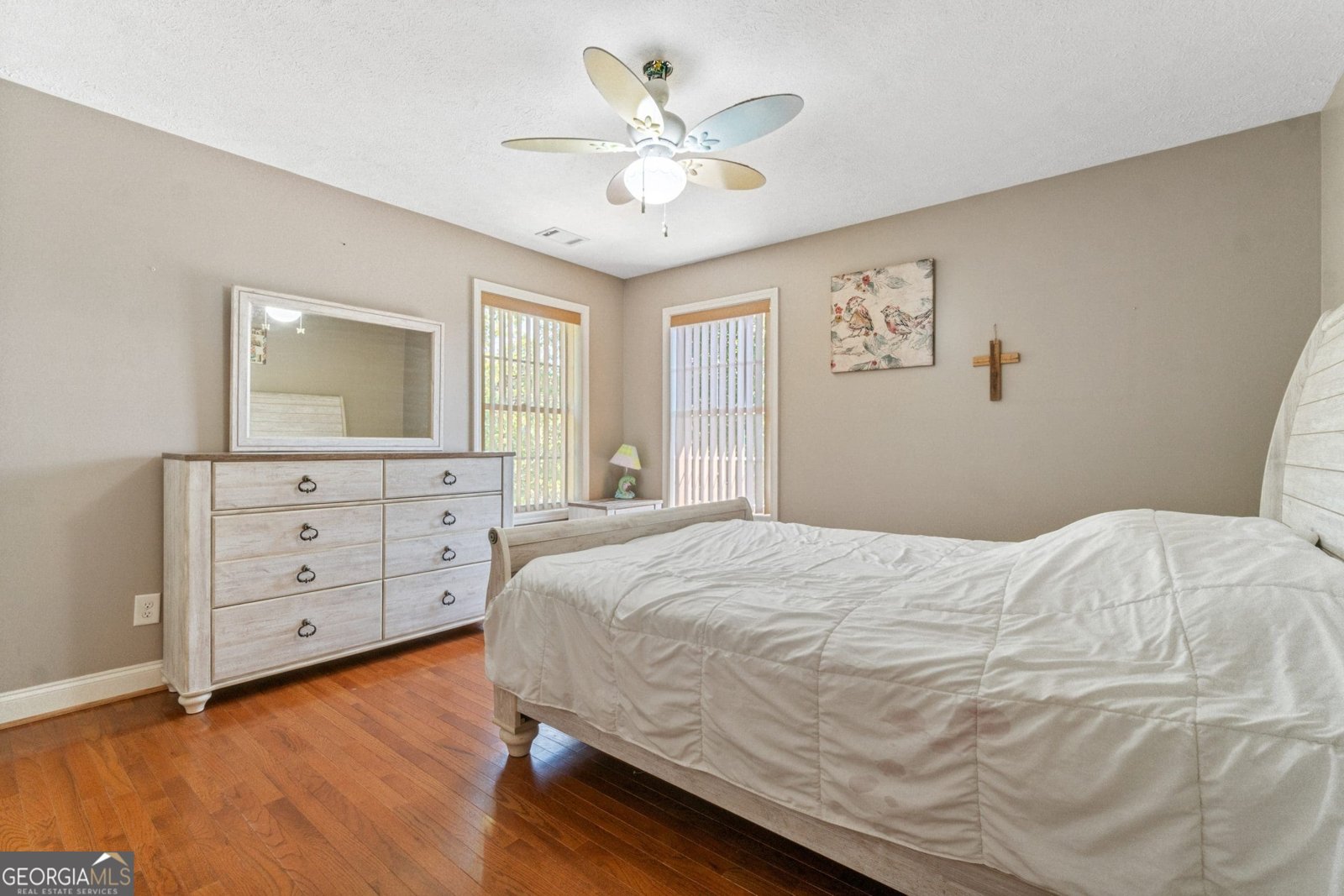 1401 Rainey Road Temple - 54