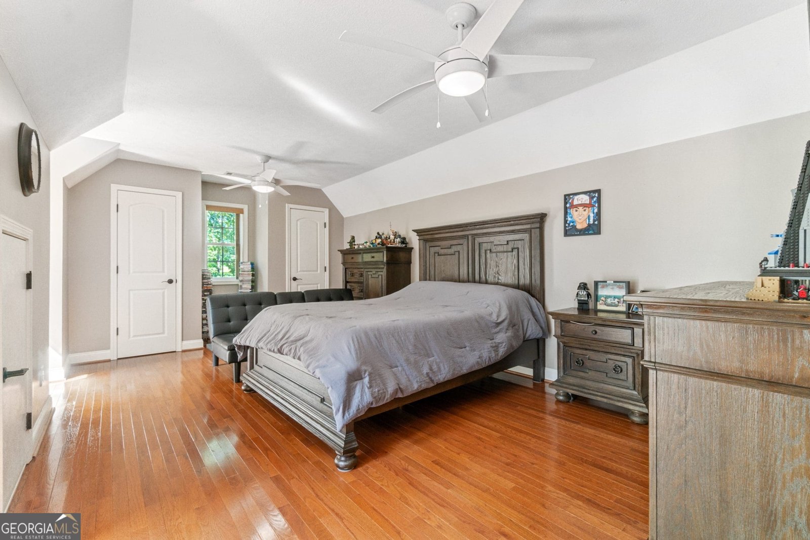1401 Rainey Road Temple - 57