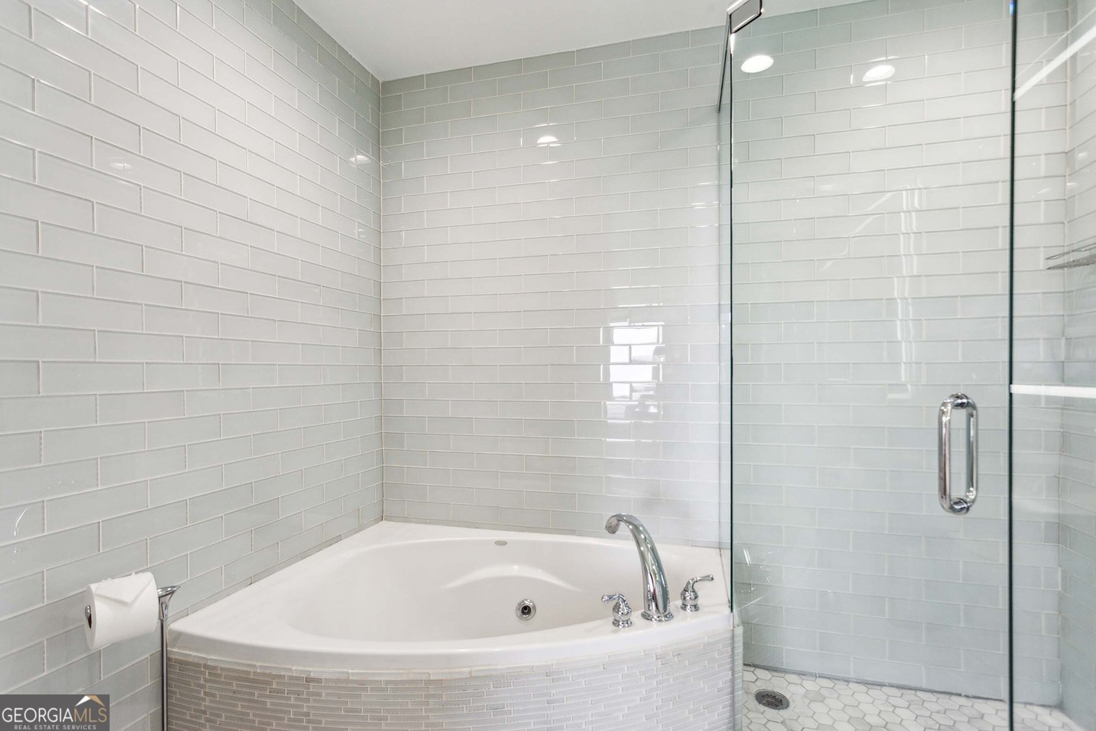 2881 Peachtree Road Atlanta - 12