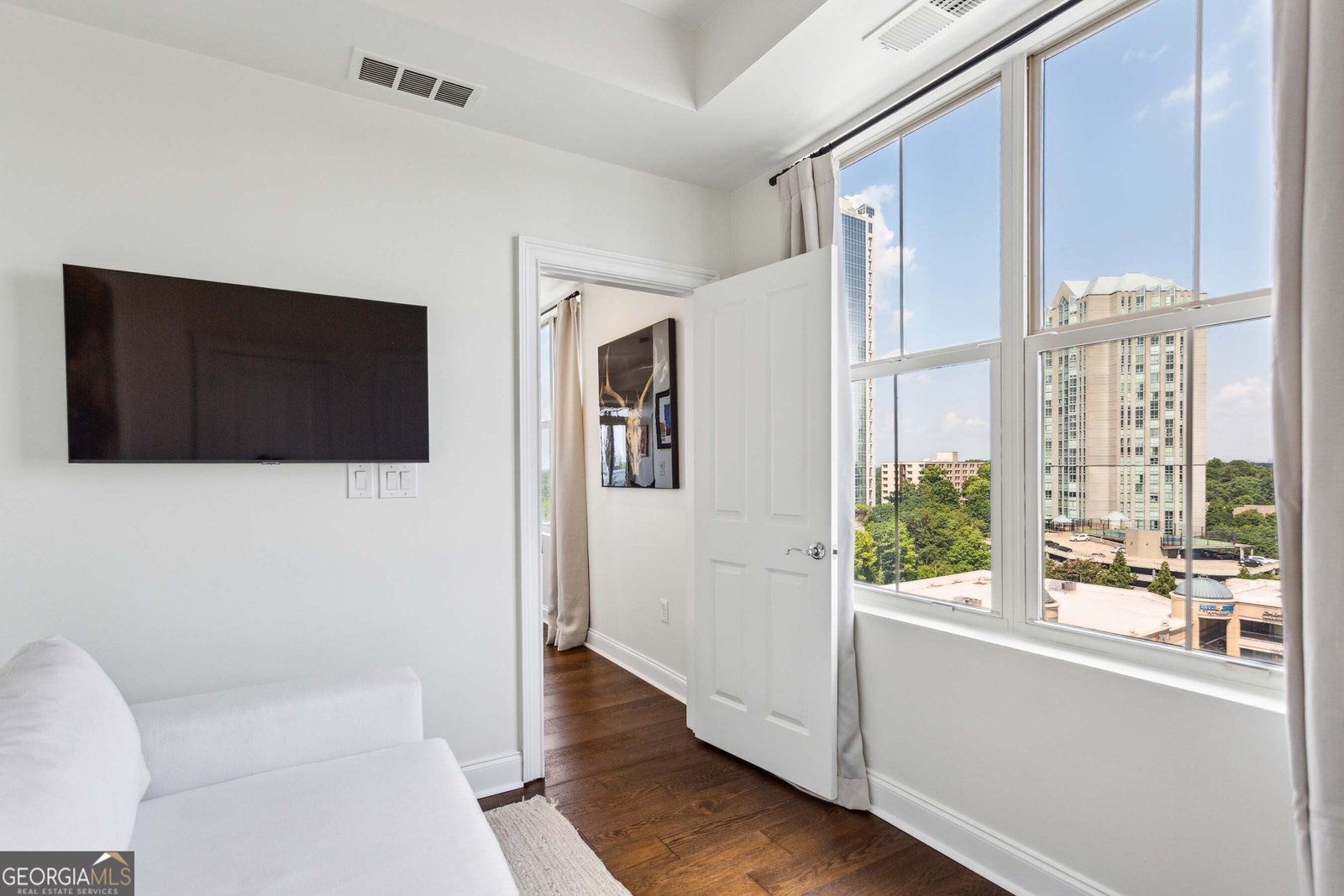 2881 Peachtree Road Atlanta - 14