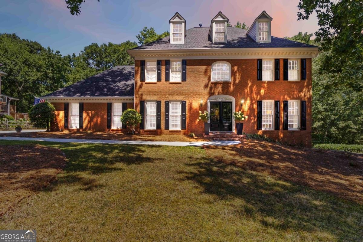8665 Lake Glen Court Johns Creek - 2