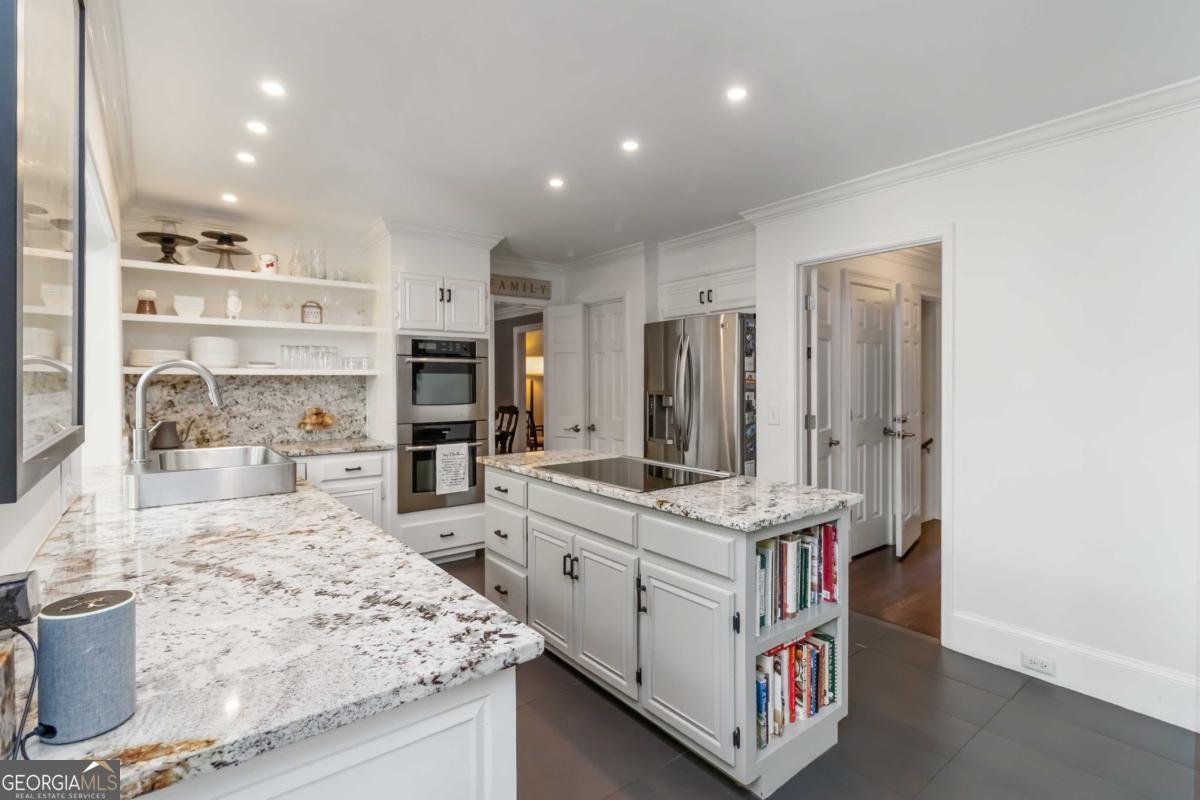 8665 Lake Glen Court Johns Creek - 4