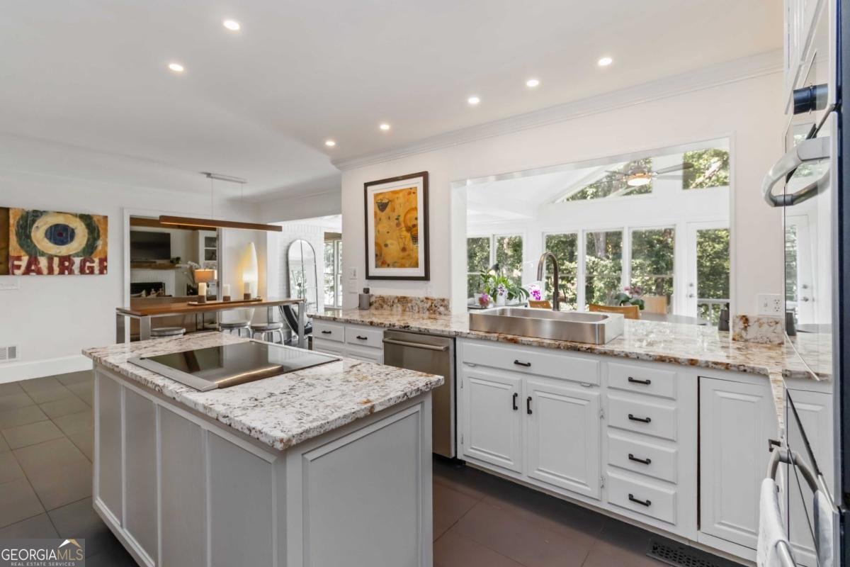 8665 Lake Glen Court Johns Creek - 9