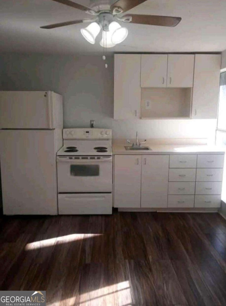 779 Cascade Drive Forest Park - 11
