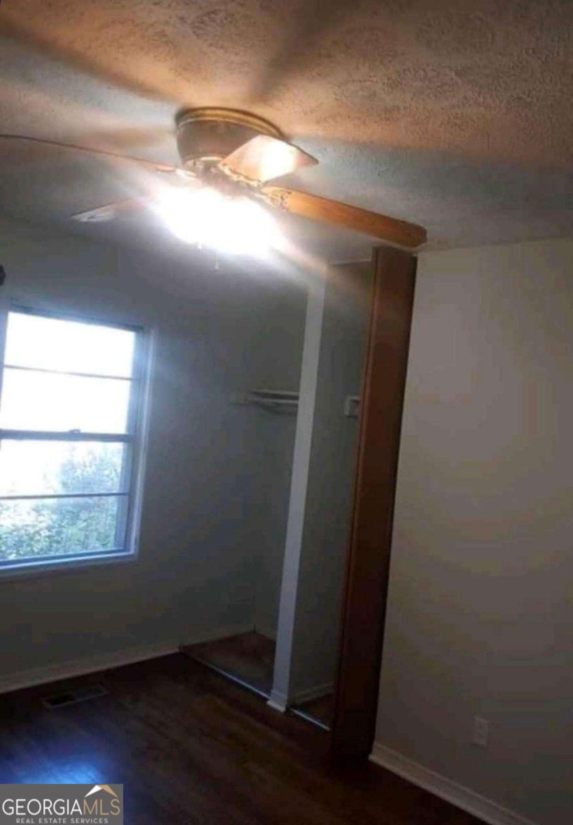 779 Cascade Drive Forest Park - 35