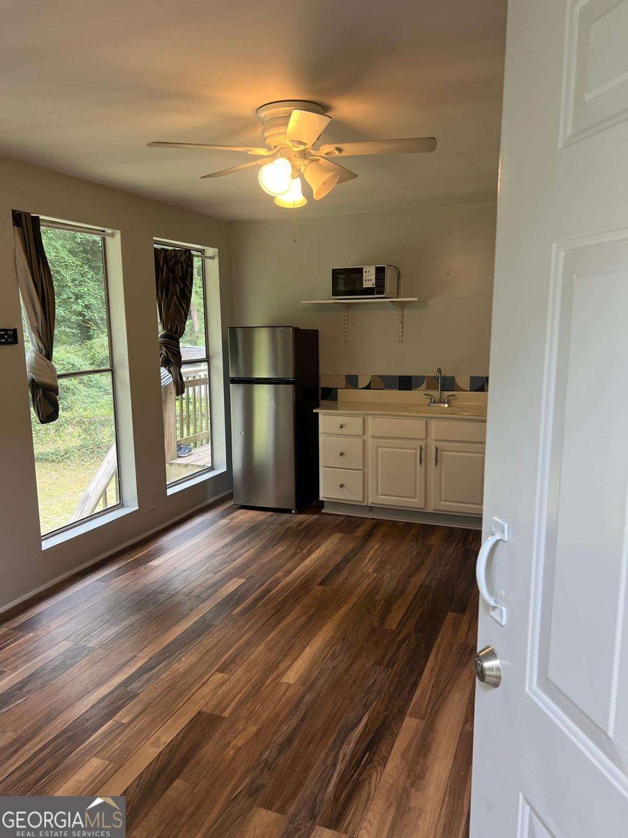 779 Cascade Drive Forest Park - 9