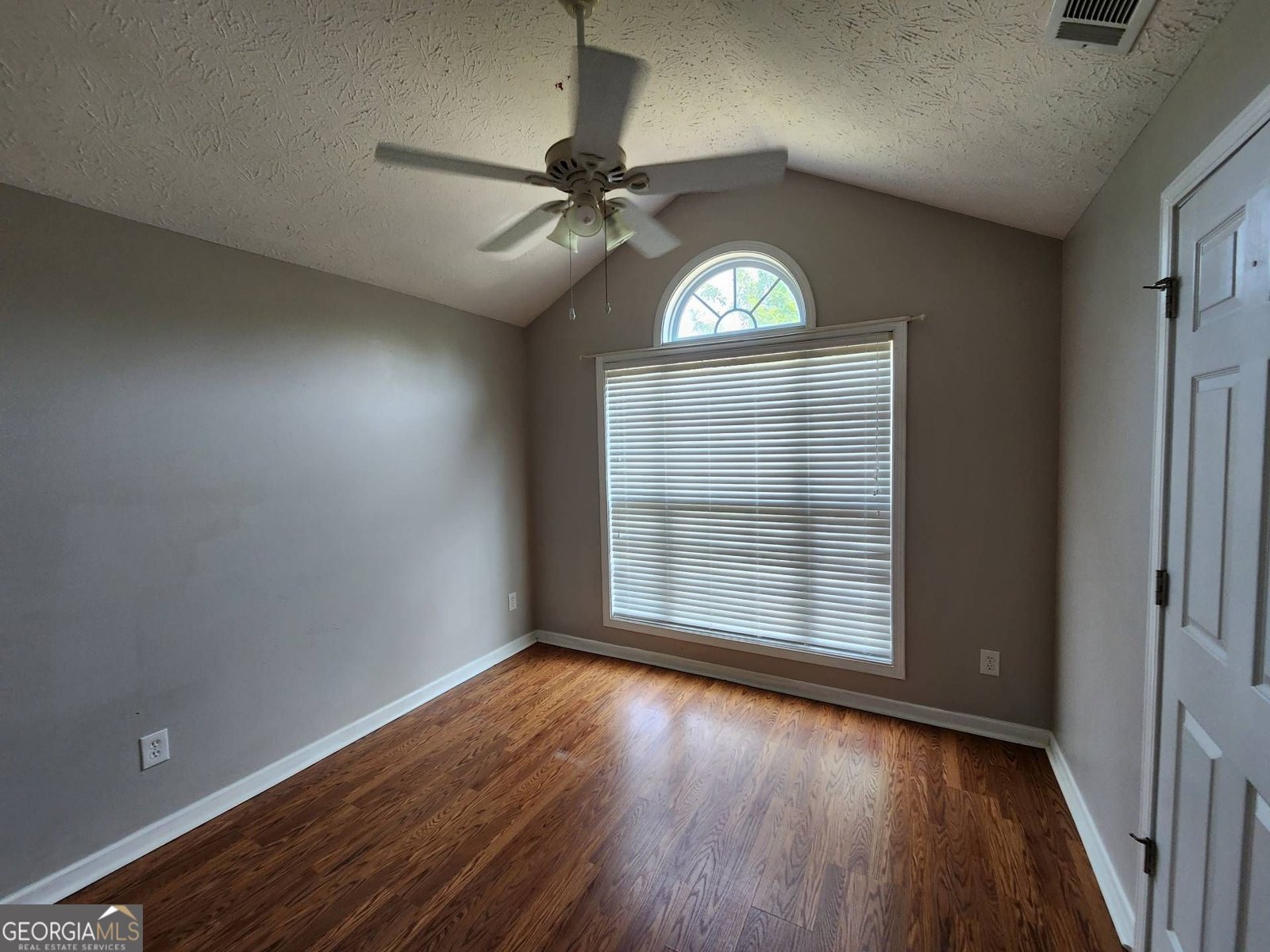 706 Omega Drive Columbus - 9