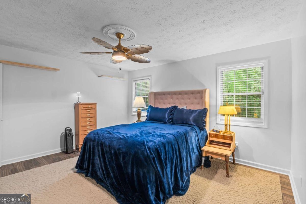4827 Oakwood Court Loganville - 1