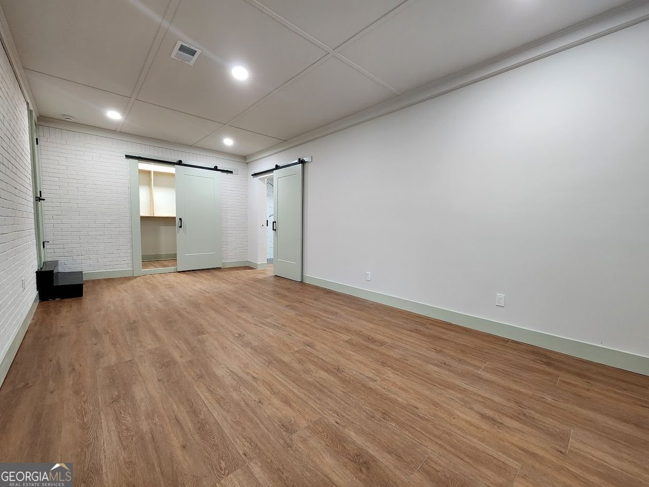 718 SPRINGLAKE Road Lawrenceville - 21