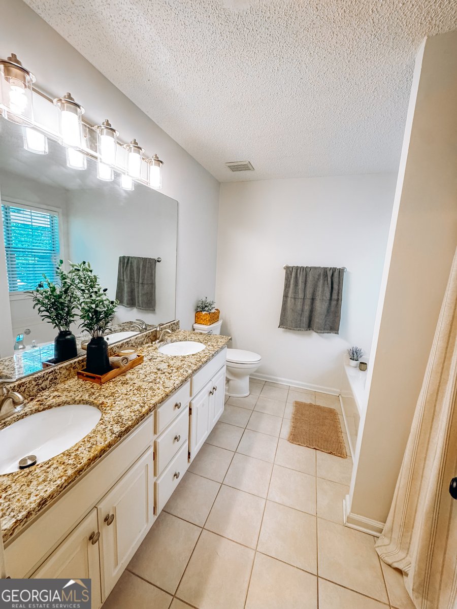 2085 HUNTINGTON HILL Trace Buford - 13