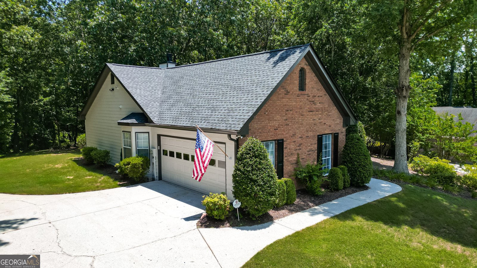 2085 HUNTINGTON HILL Trace Buford - 25