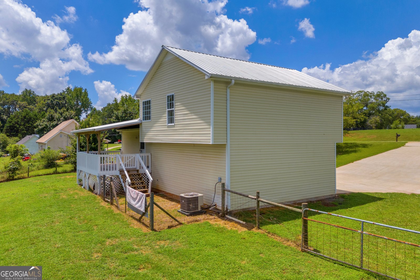167 Meadow Lark Way Maysville - 37