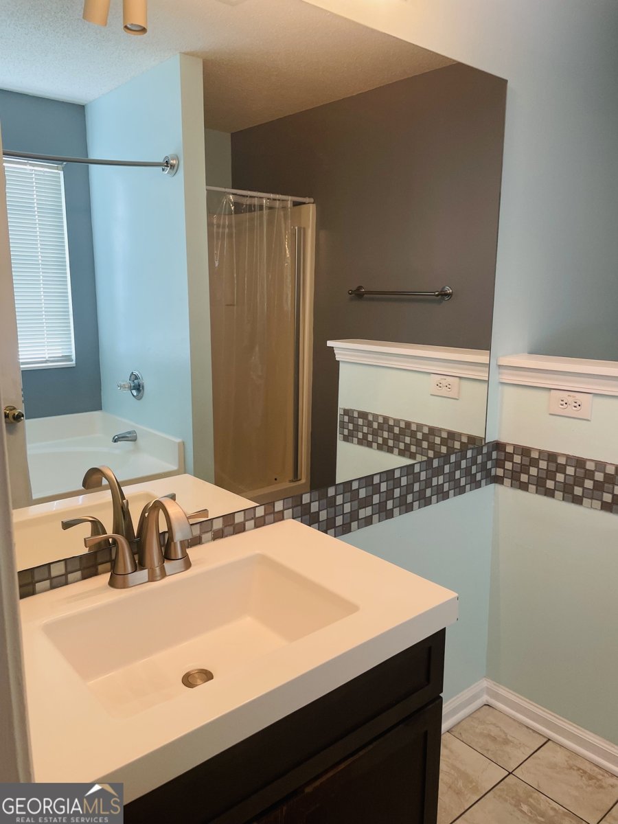 4131 Ravenwood Court Union City - 3