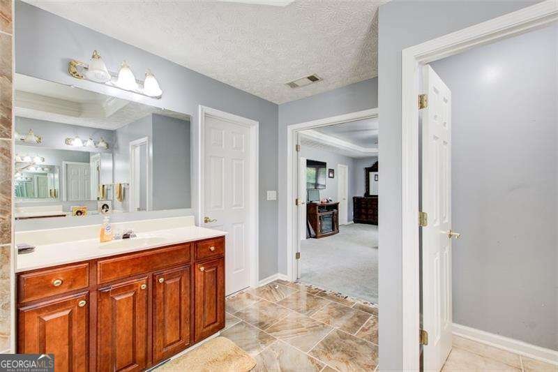 25 Bunker Lane Covington - 32