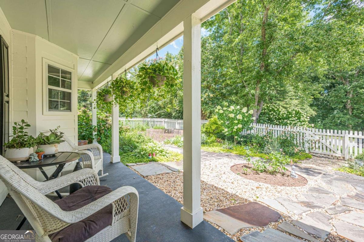 7820 Silversmith Drive Cumming - 10