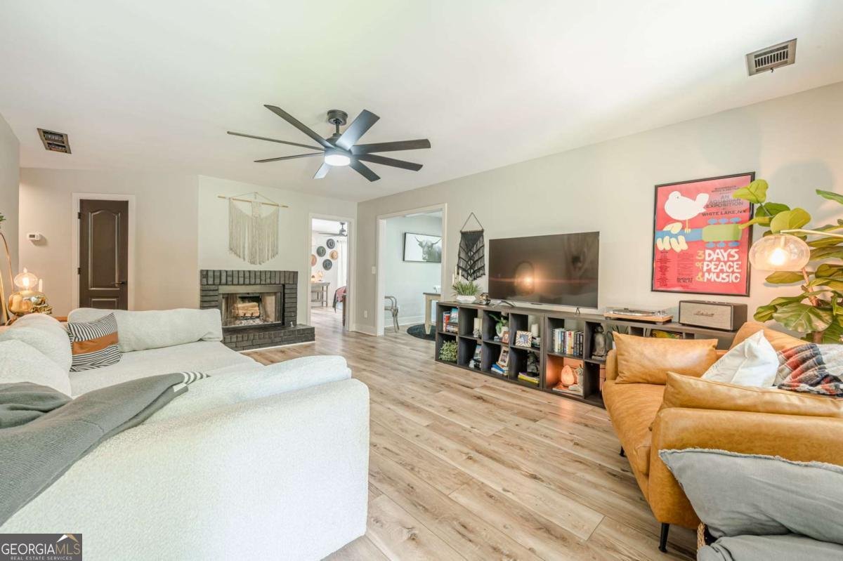 7820 Silversmith Drive Cumming - 11