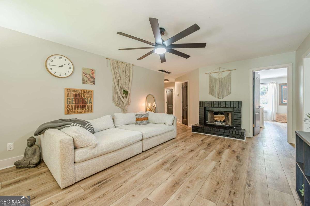 7820 Silversmith Drive Cumming - 14