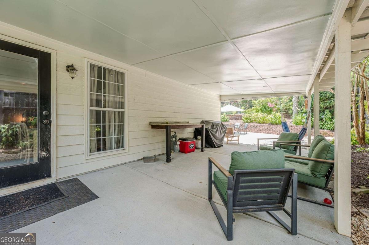 7820 Silversmith Drive Cumming - 37